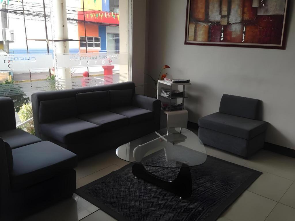 Cherry Midtown Hotel Olongapo City Exteriör bild