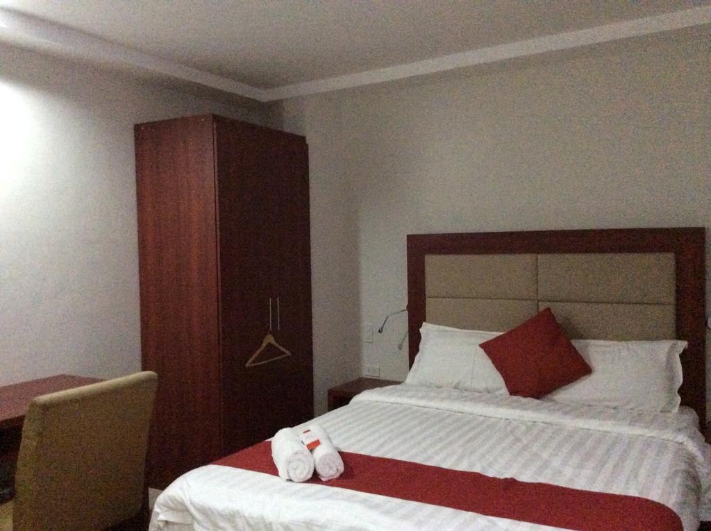 Cherry Midtown Hotel Olongapo City Rum bild