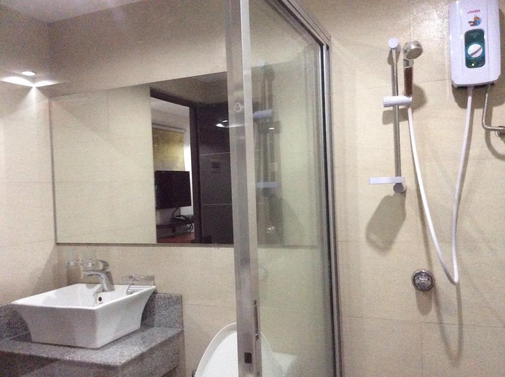 Cherry Midtown Hotel Olongapo City Rum bild