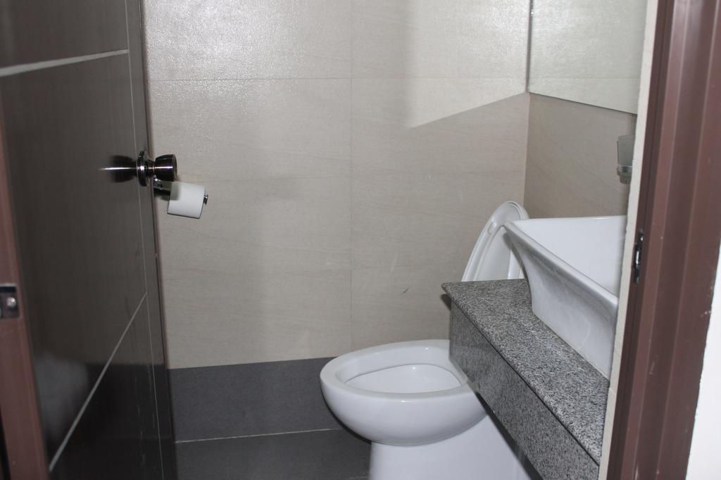 Cherry Midtown Hotel Olongapo City Rum bild