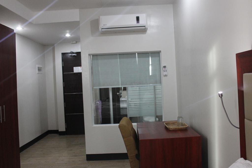 Cherry Midtown Hotel Olongapo City Rum bild