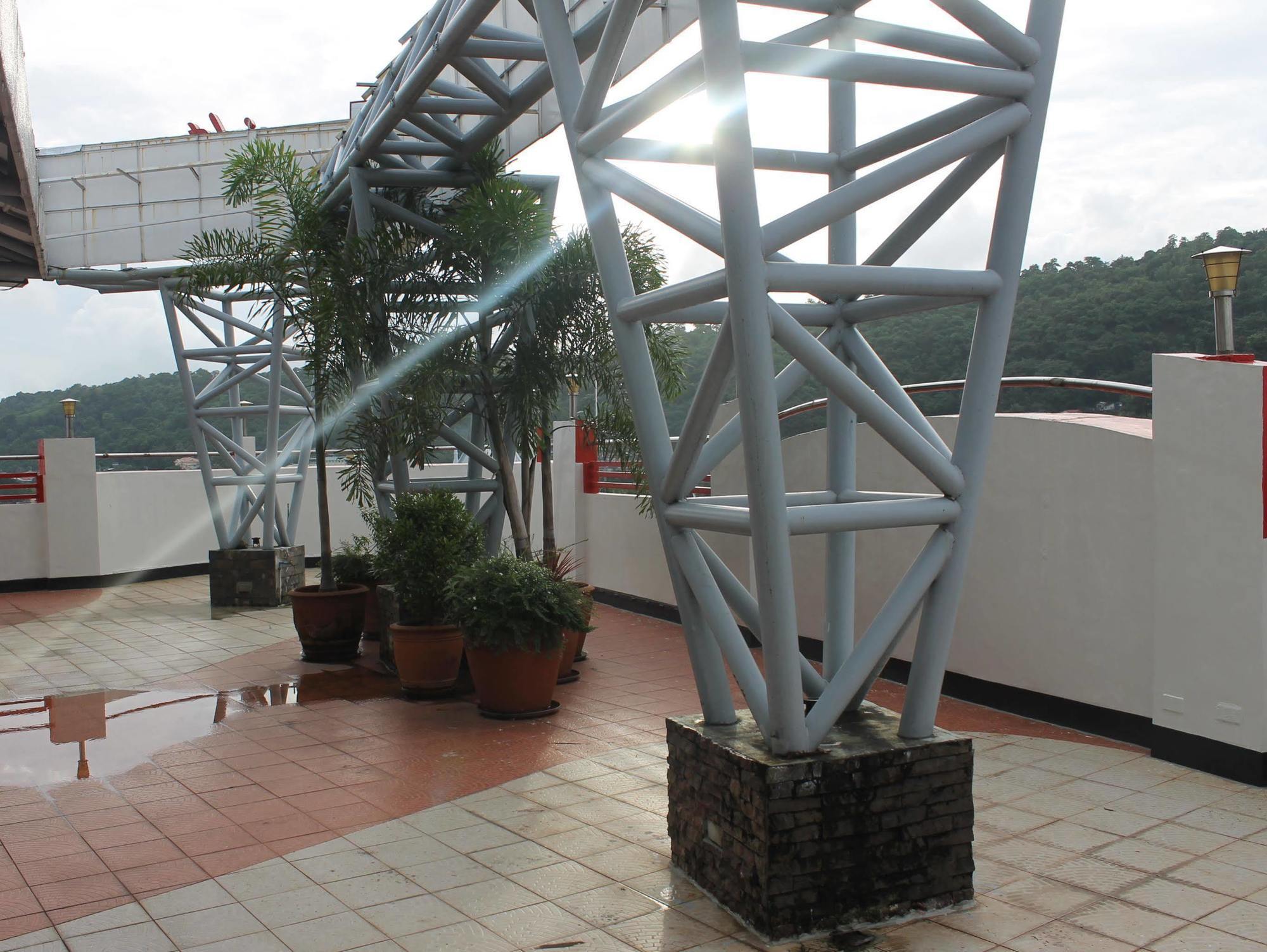 Cherry Midtown Hotel Olongapo City Exteriör bild